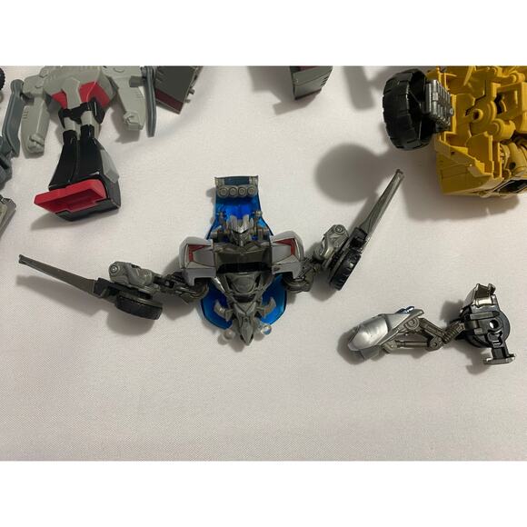 Transformers Character Collection – Generation, Robots in Disguise Studio Series - Picture 9 of 14